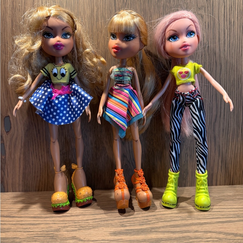 Retro Bratz lot